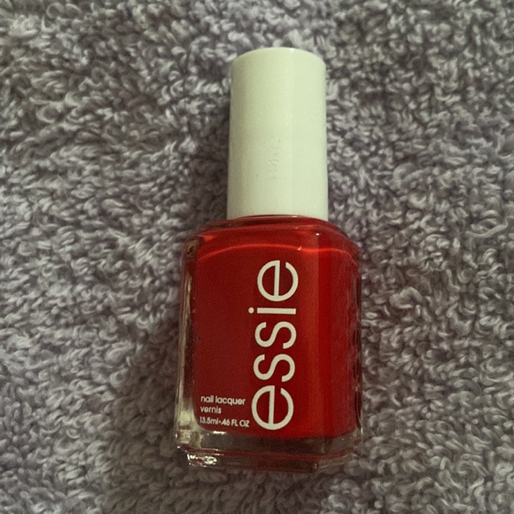 Essie - Picture 4 of 5